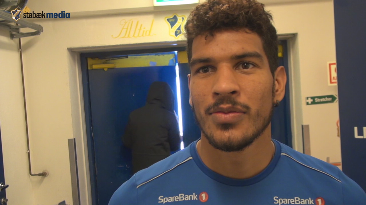 Slik fridde han til kjæresten